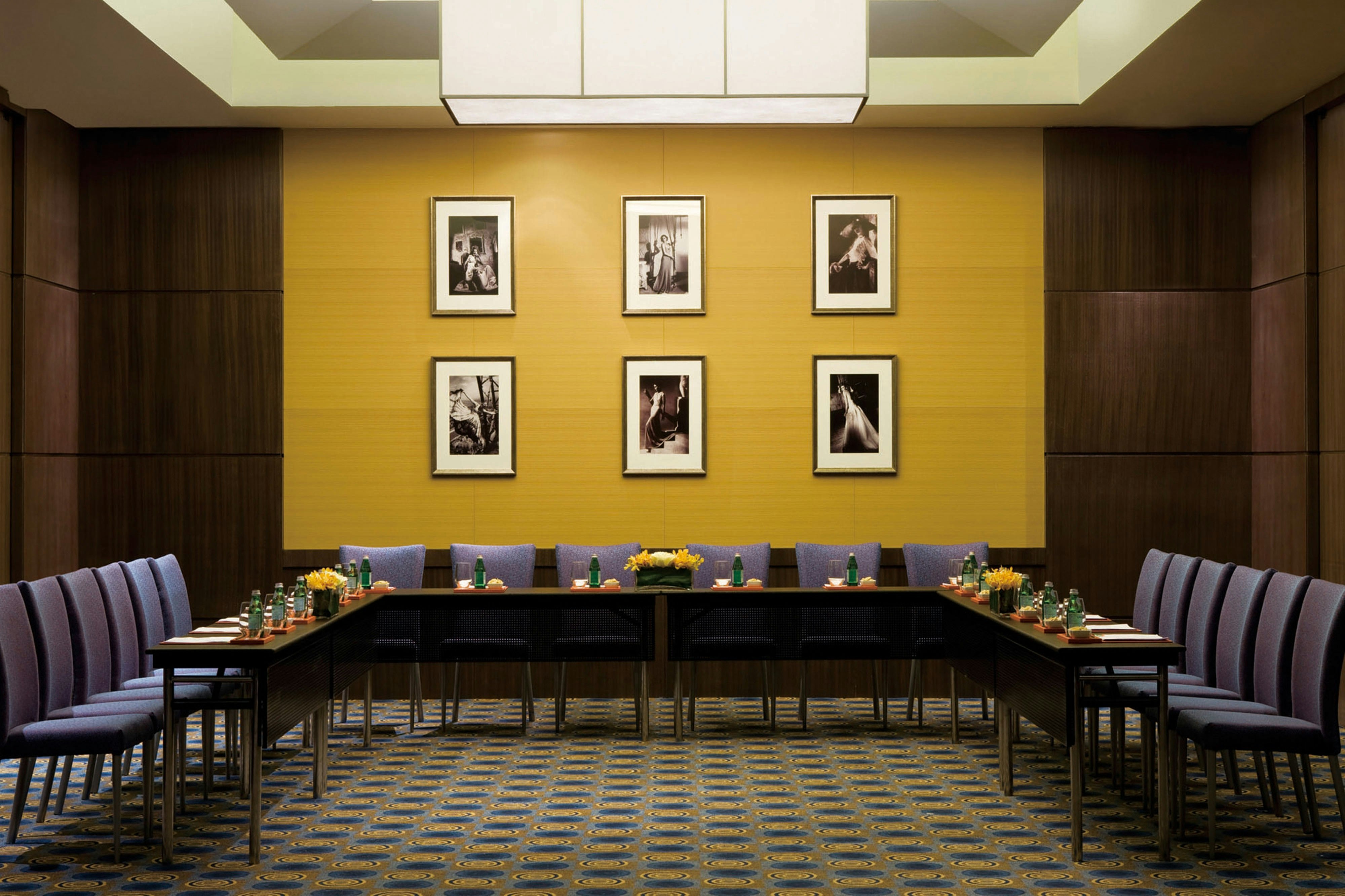 Courtyard By Marriott Xujiahui 26/56
