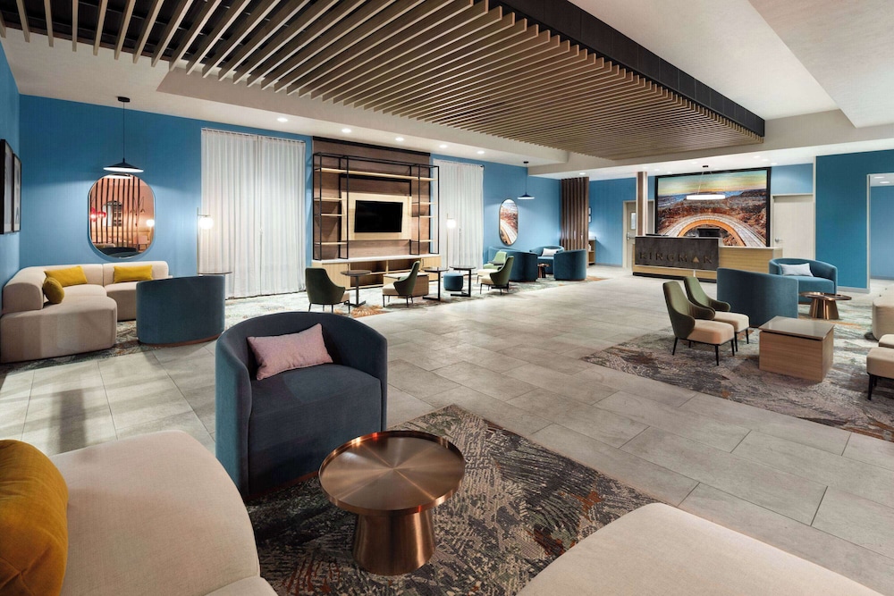 Hawthorn Extended Stay by Wyndham Kingman 19/27