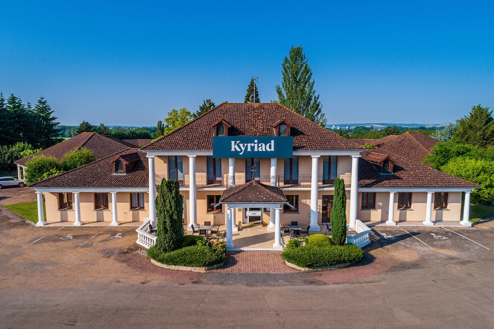 Kyriad Sens 3/65