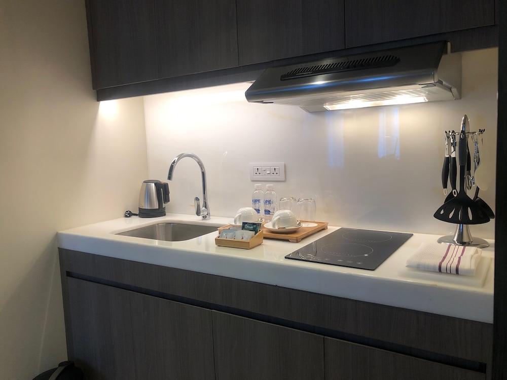 Seda Residences Makati 56/71