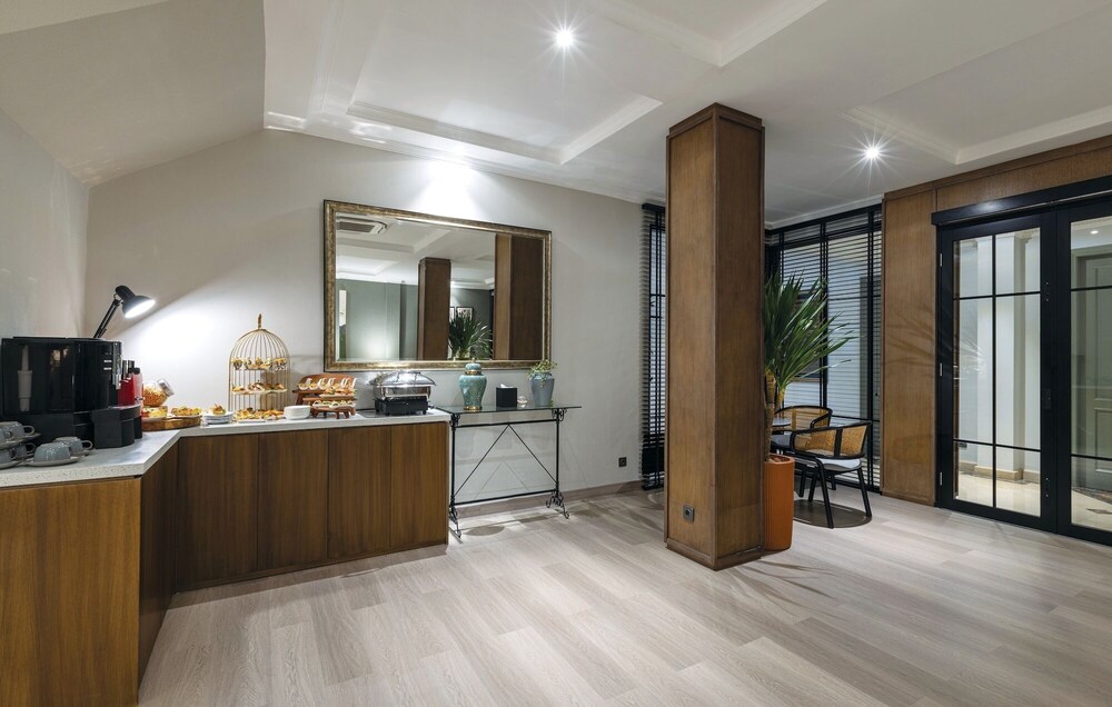 ARTOTEL CASA HANGTUAH 8/50