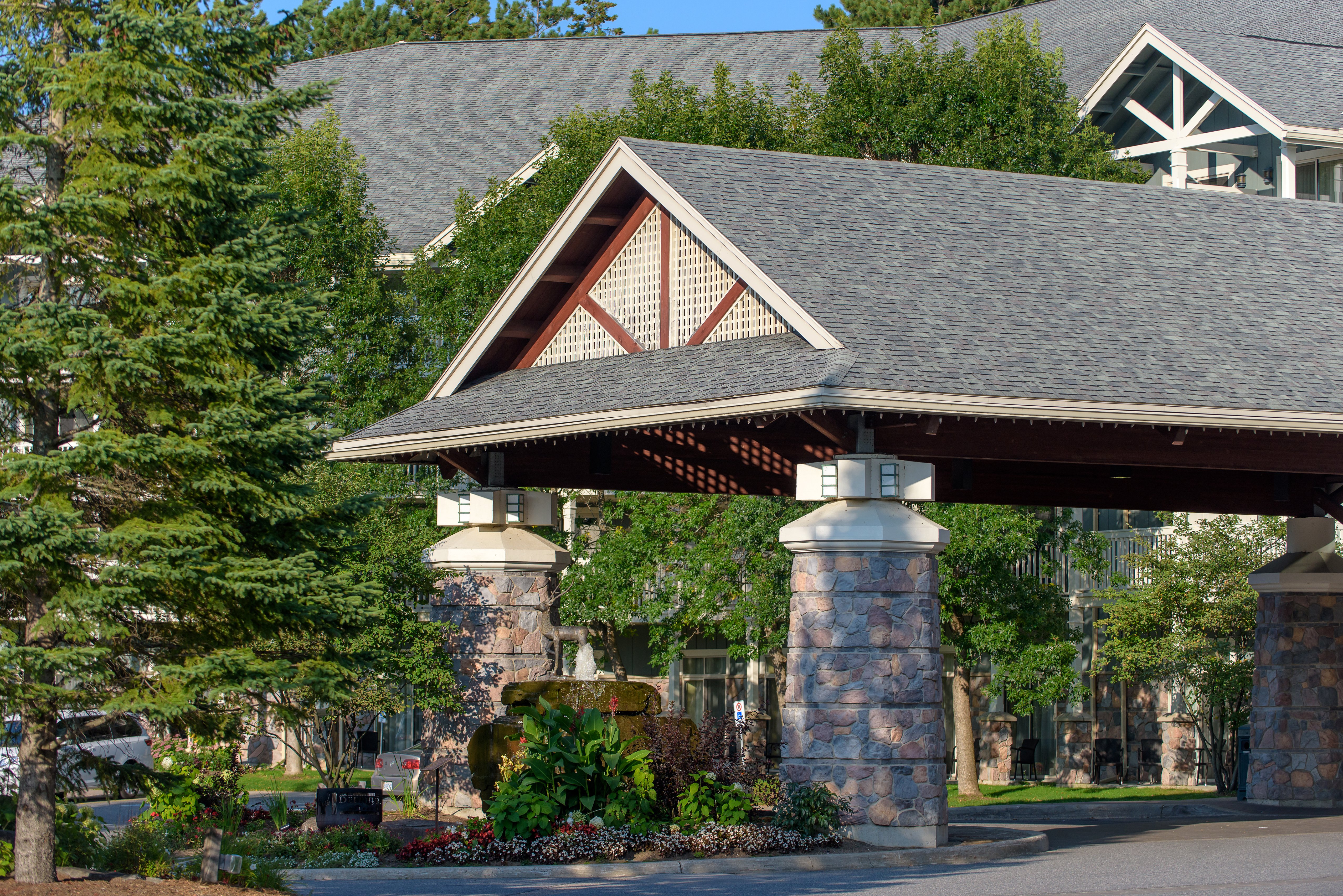 Deerhurst Resort 3/50