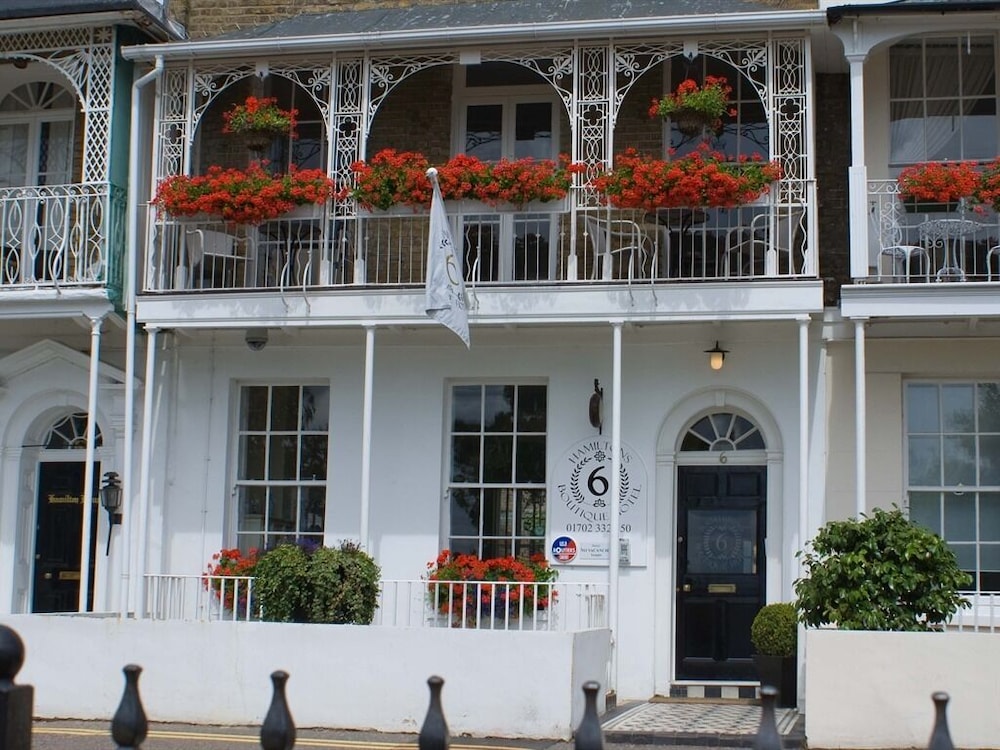 Hamiltons Boutique Accommodation 1/50