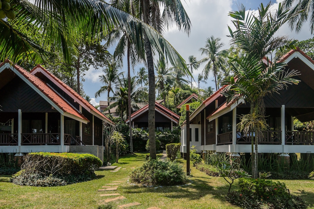 New Star Beach Resort 85/94