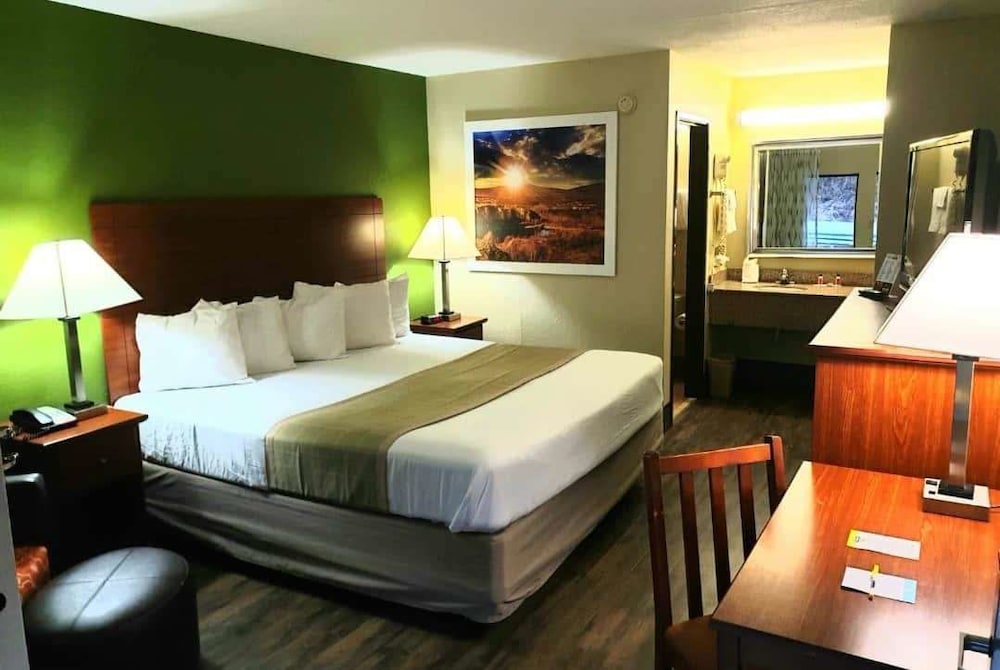 Days Inn by Wyndham Chattanooga Lookout Mountain West 14/35