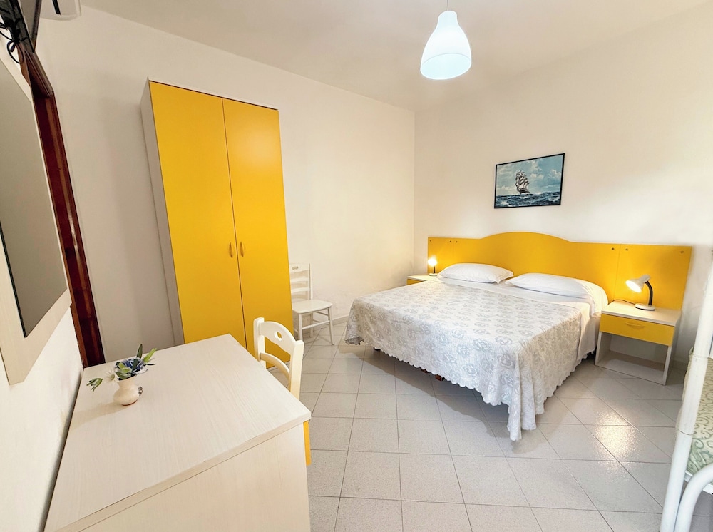 Hotel Villa Mena 28/50