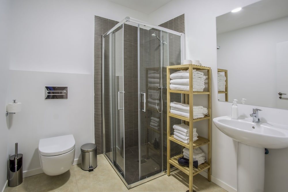 Slow Suites Luchana 77/79