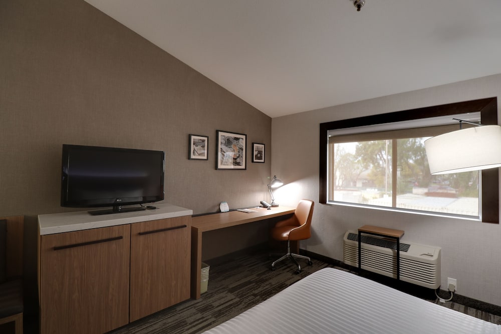 Modesto Hotel 17/28