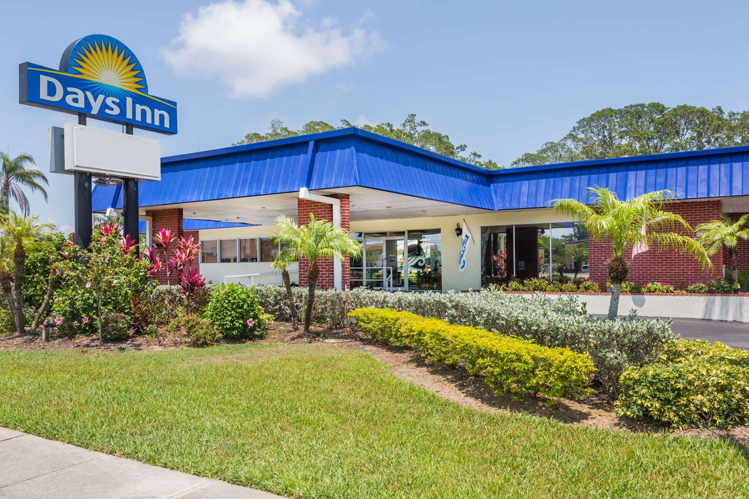 Days Inn by Wyndham Fort Myers Springs Resort in FORT MYERS - FL