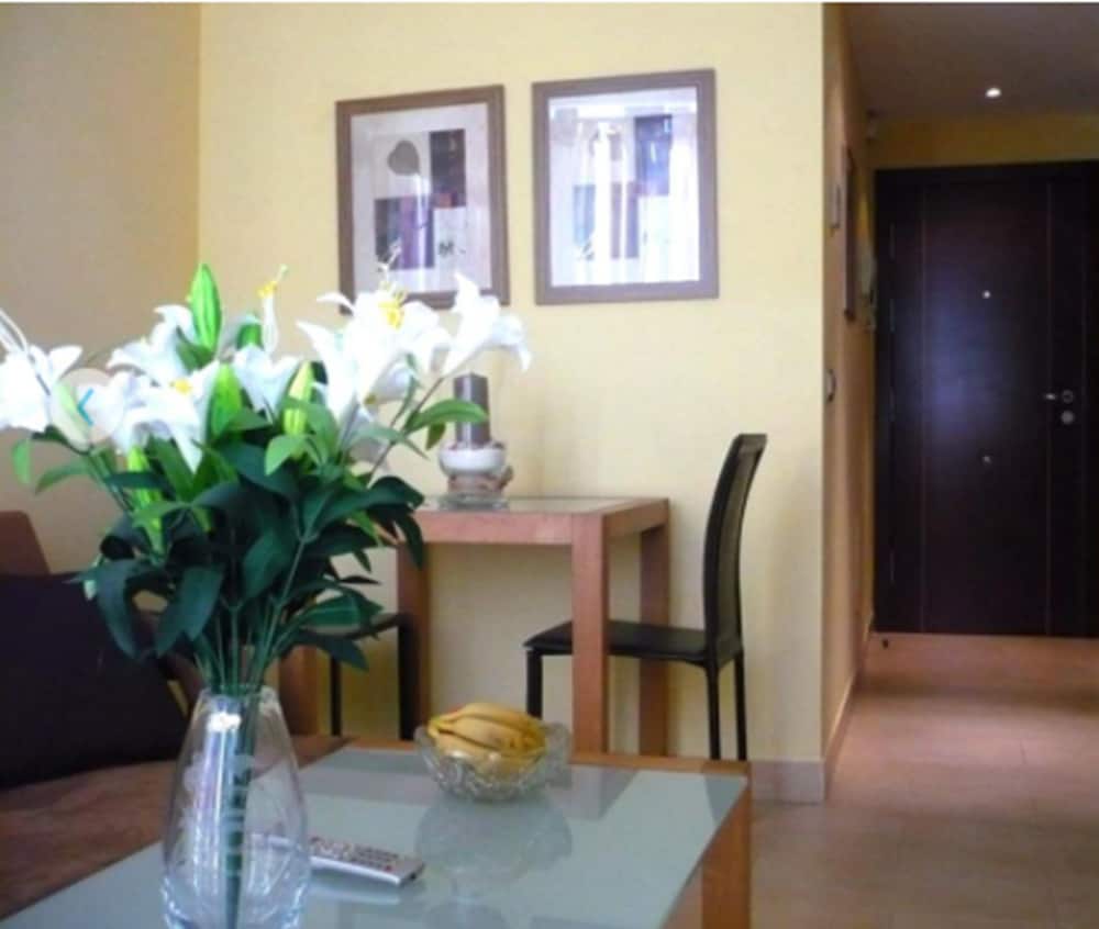 Apartamentos Suites Oficentro 56/72