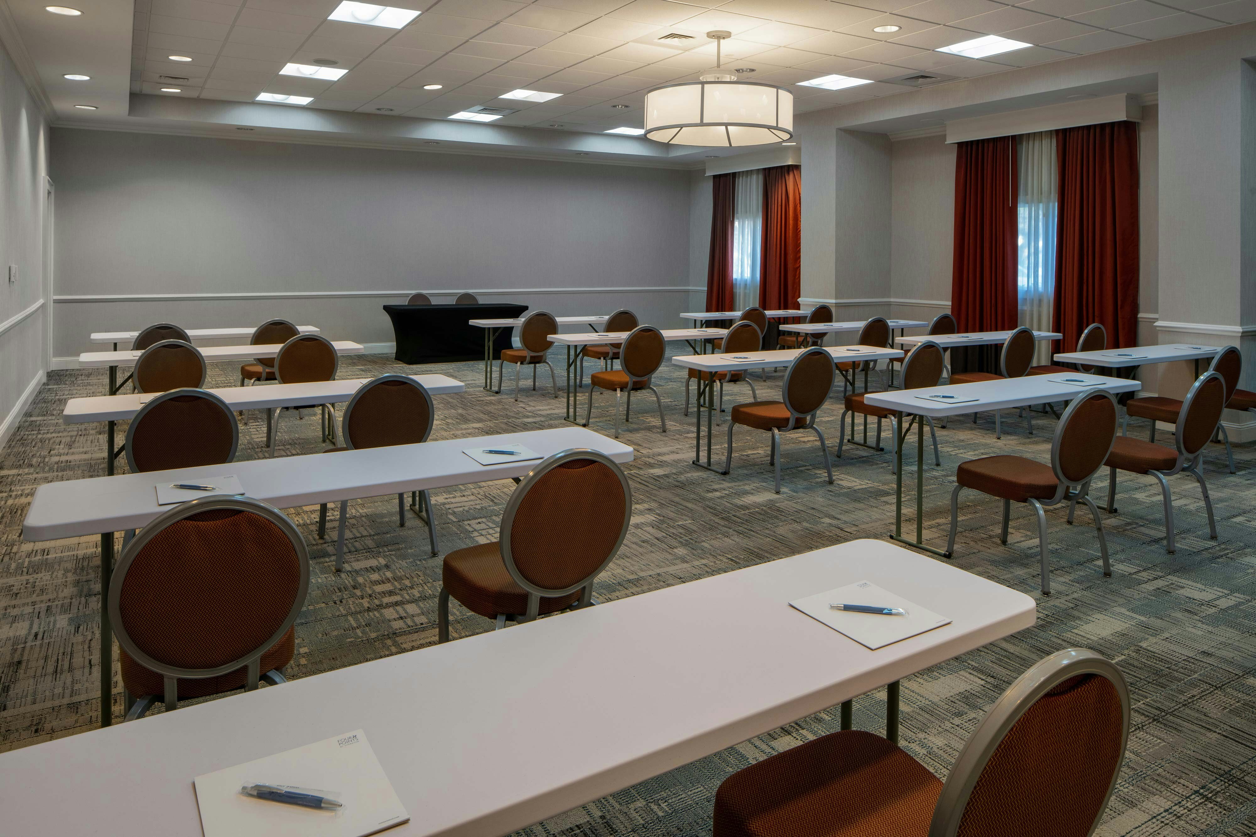 Four Points by Sheraton Suites Tampa Airport Westshore 14/16