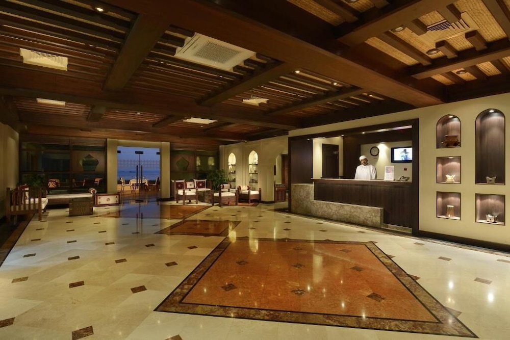 Azimut Hotel Khasab 5/42
