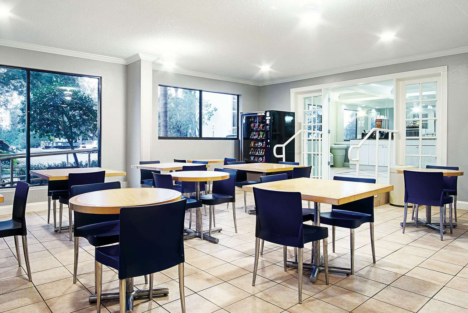 La Quinta Inn by Wyndham West Palm Beach - Florida Turnpike 25/36