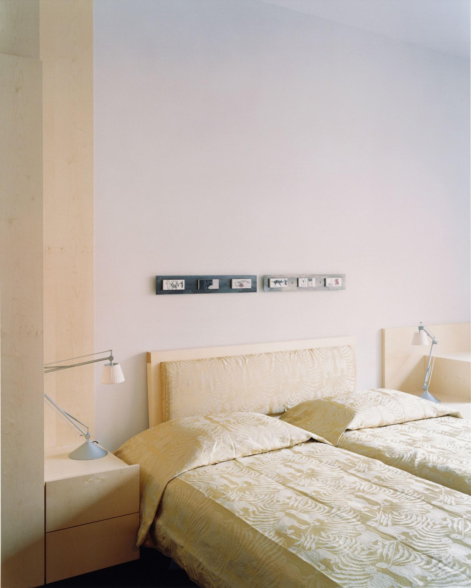 Deluxe, Double or Twin Bed