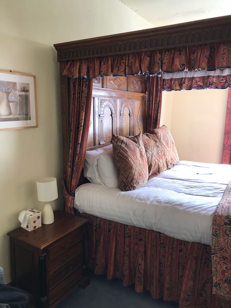 Deddington Arms 19/34