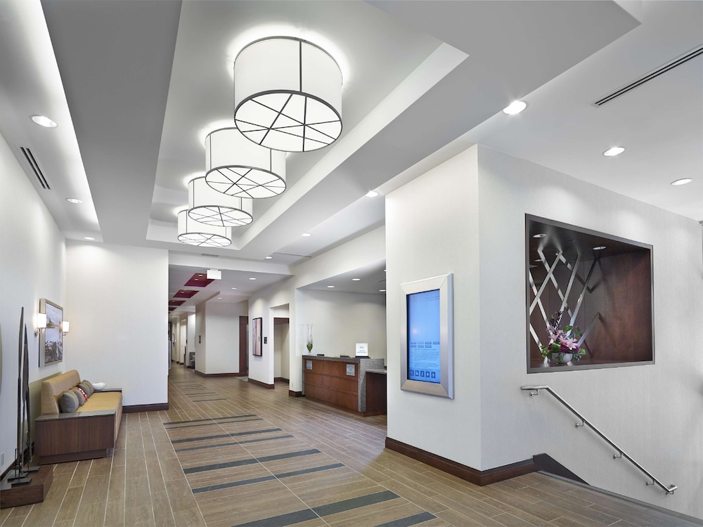 HAMPTON INN BY HILTON HALIFAX DOWNTOWN 12/54