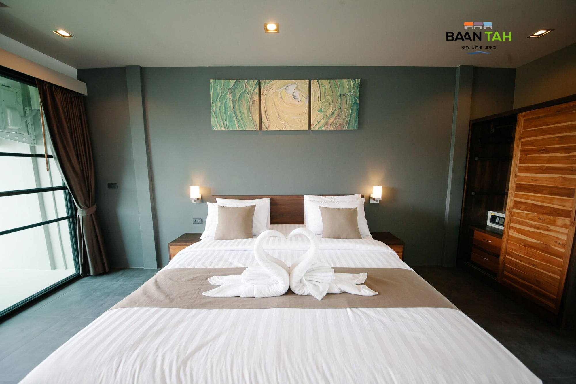 Comfy, King Bed, Sea View