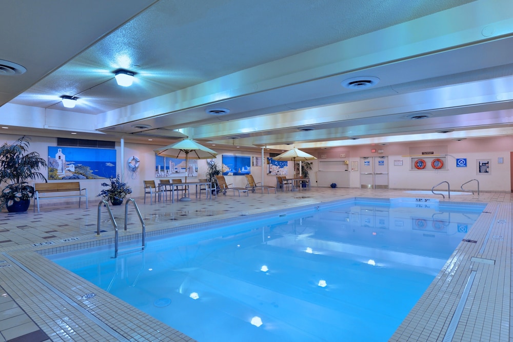 Radisson Hotel & Convention Center Edmonton 36/59