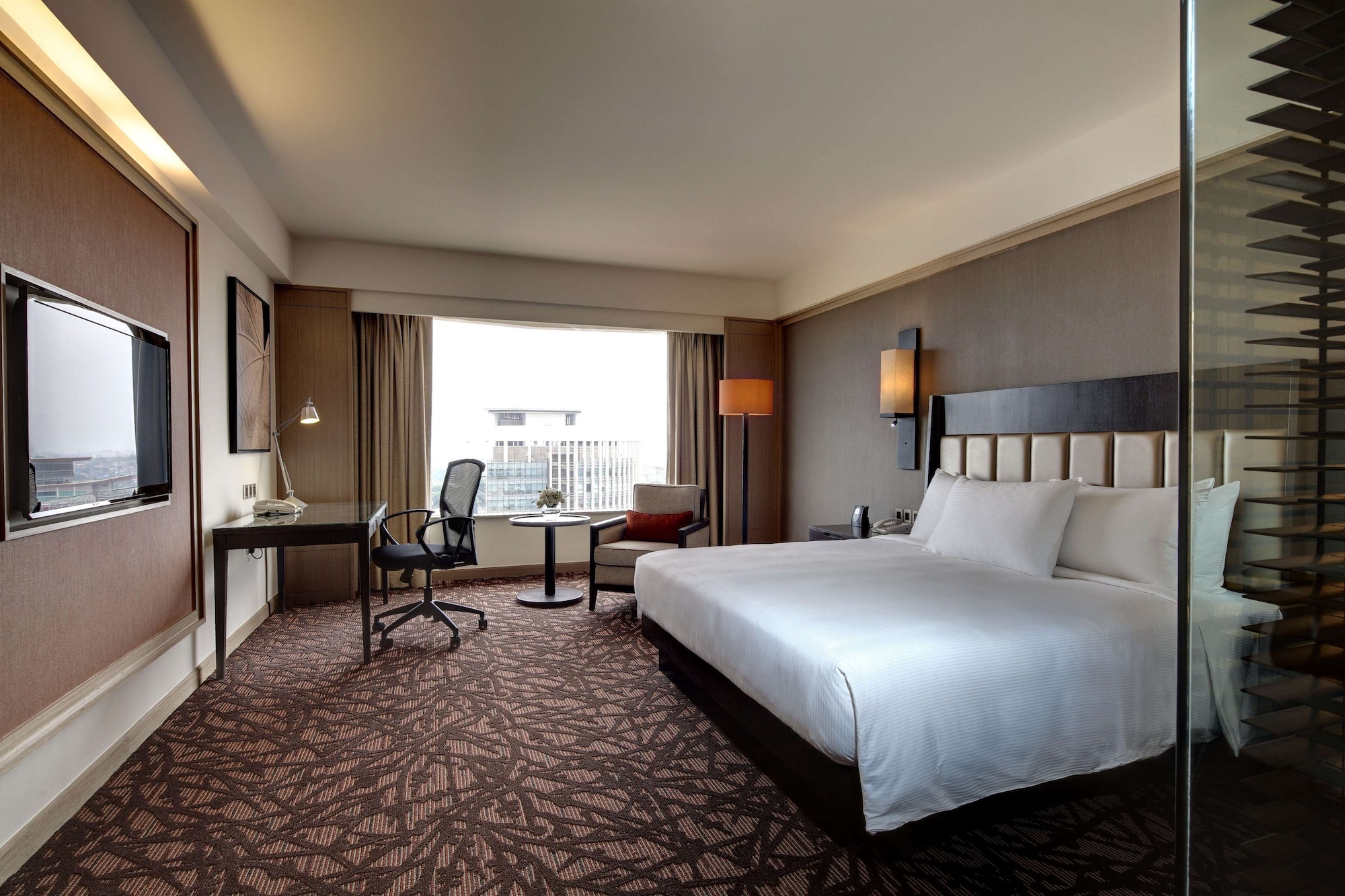 DELUXE, EXECUTIVE, KING BED, LOUNGE ACCESS