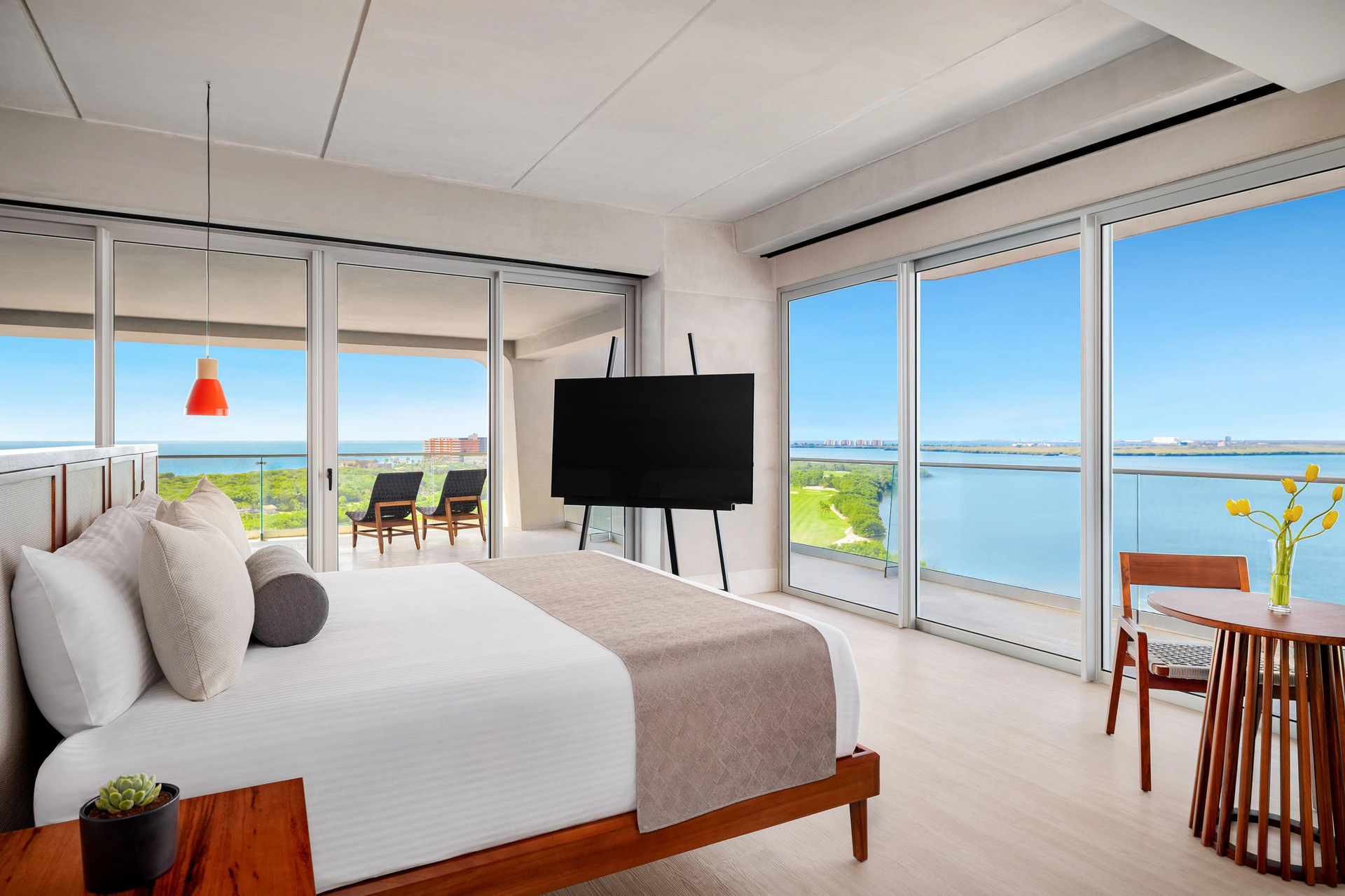 Master, Suite, Lake View