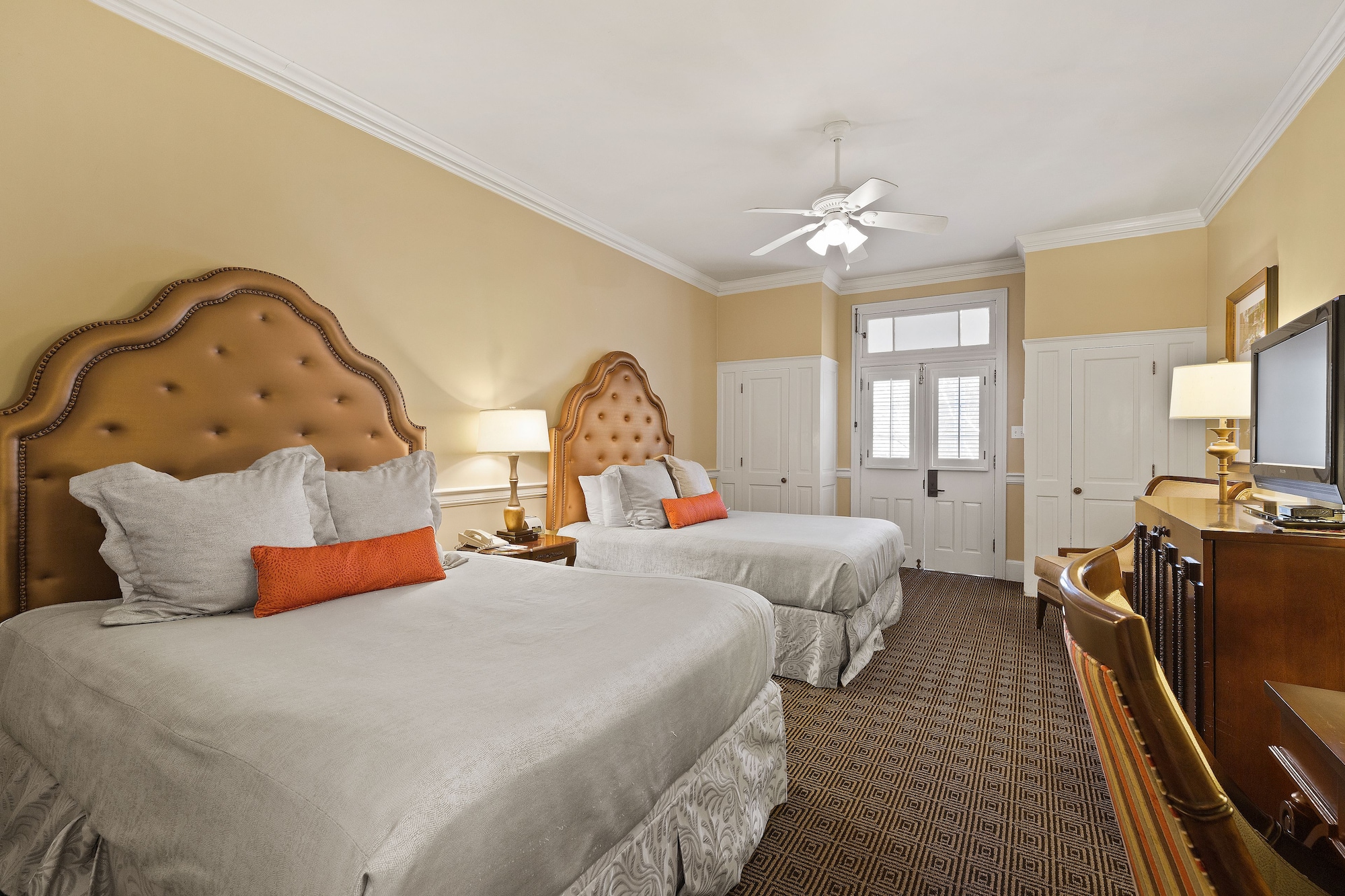 PREMIUM, 2 DOUBLE BEDS