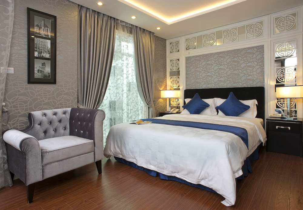 Classy Boutique Hotel 12/35