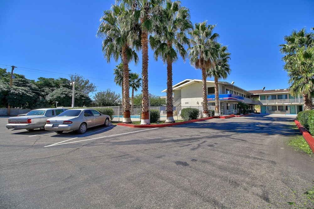Motel6 Nogales, AZ - Mariposa Road 18/31