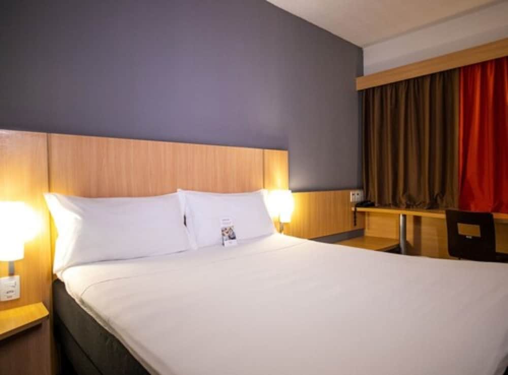 Ibis Petrolina 21/50