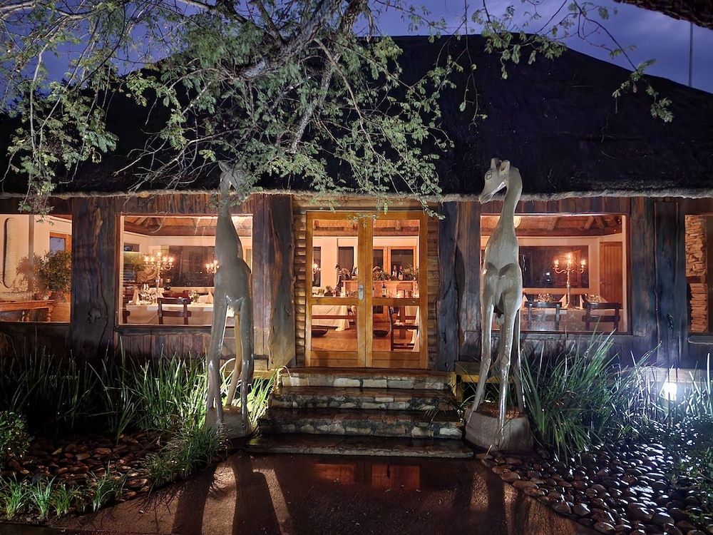 Karongwe River Lodge 2/78