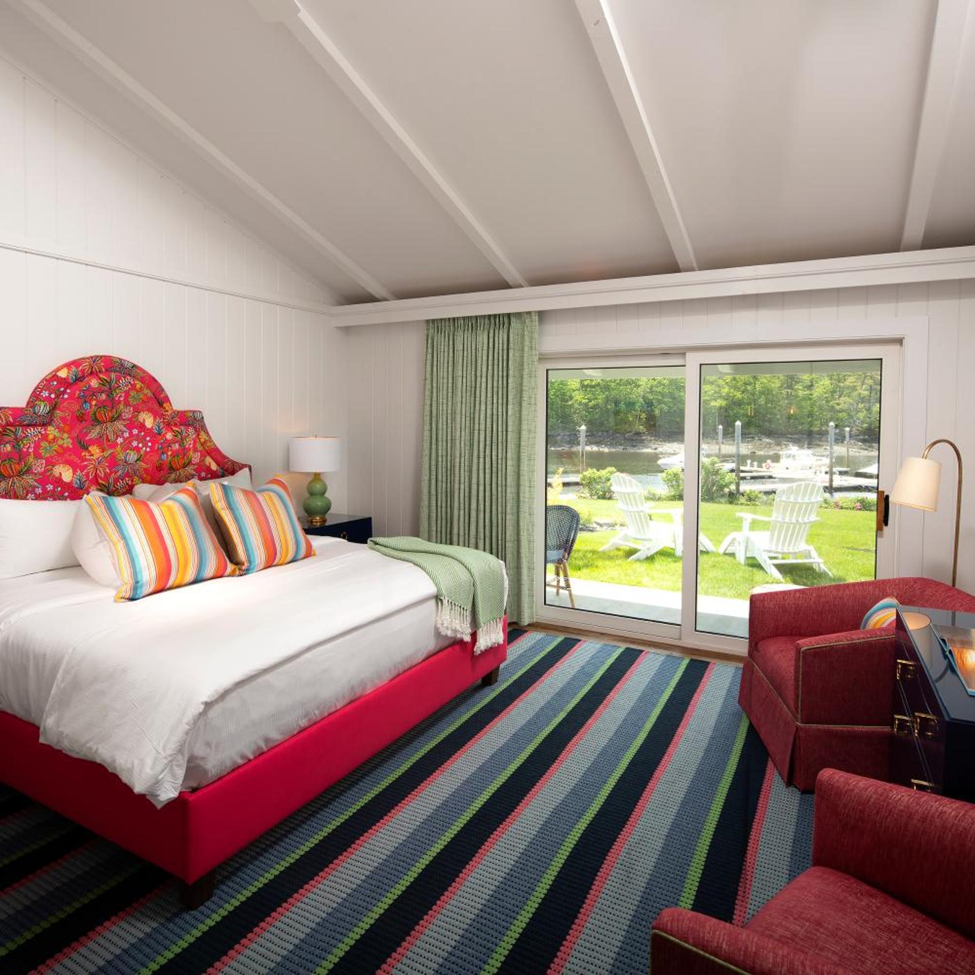 Yachtsman Hotel & Marina Club 8/60