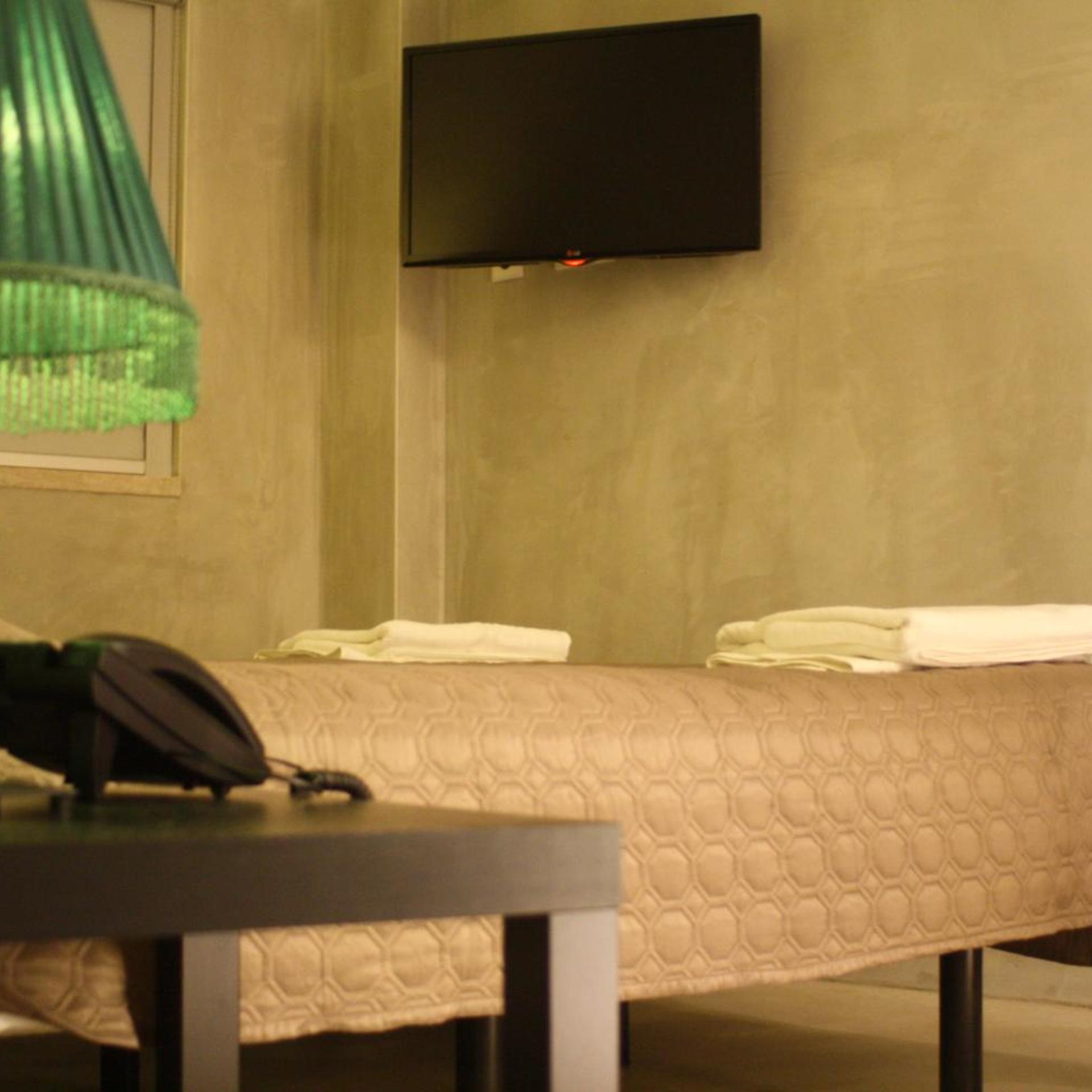 N1 Hostel Apartments & Suites 40/50