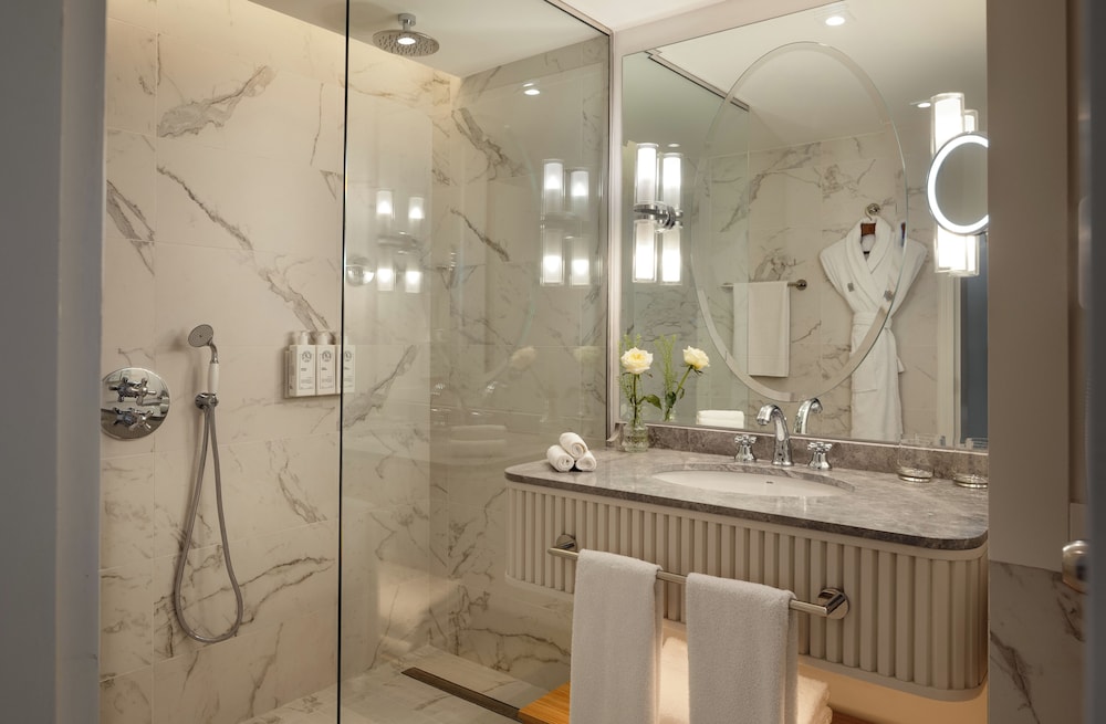 Corinthia Hotel St Georges Bay 50/50