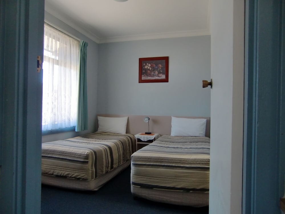 Bairnsdale Kansas City Motel 12/30