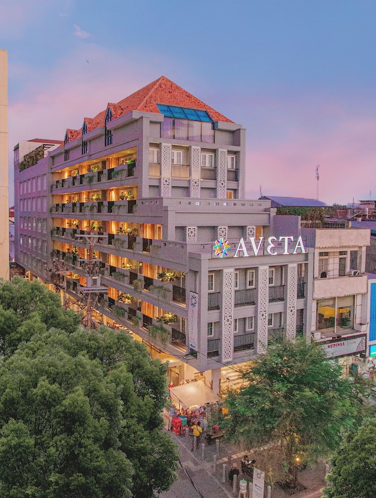 Aveta Hotel Malioboro 2/62