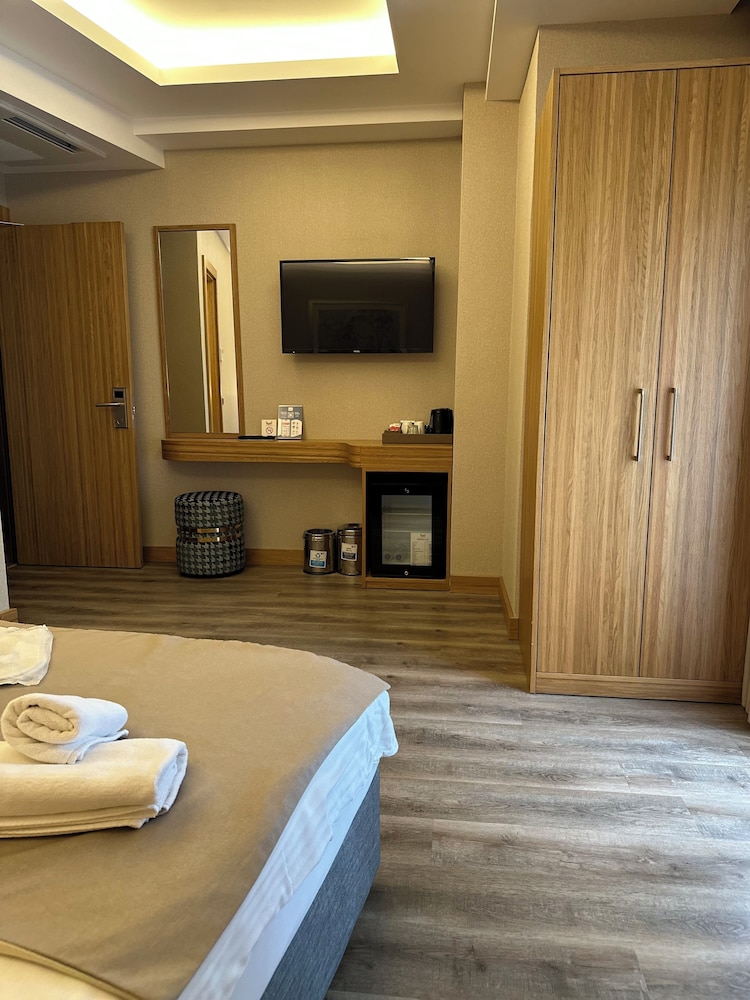 Hotel Ravi Istanbul 35/58