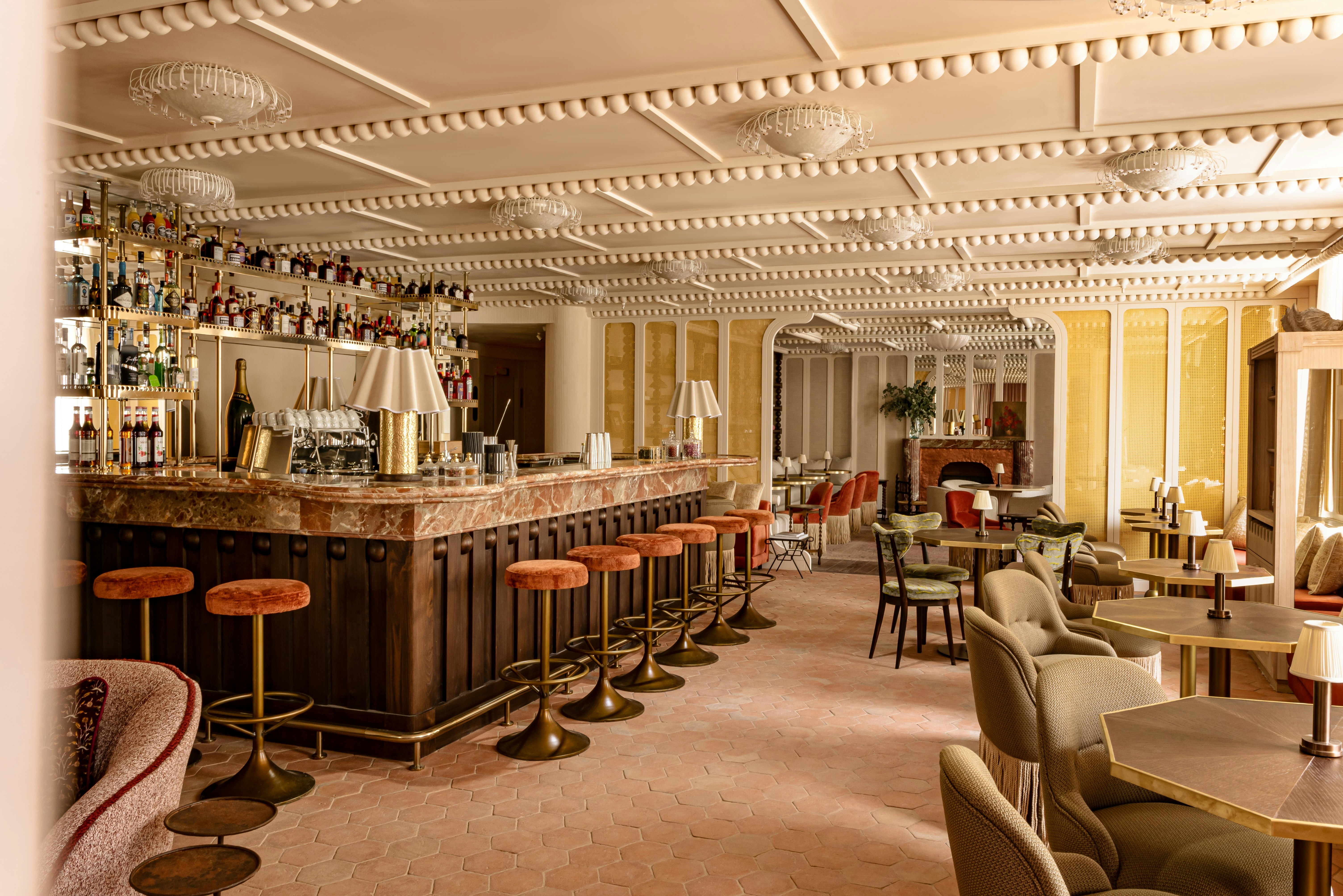 Chateau des Fleurs - Paris Champs Elysees 26/32
