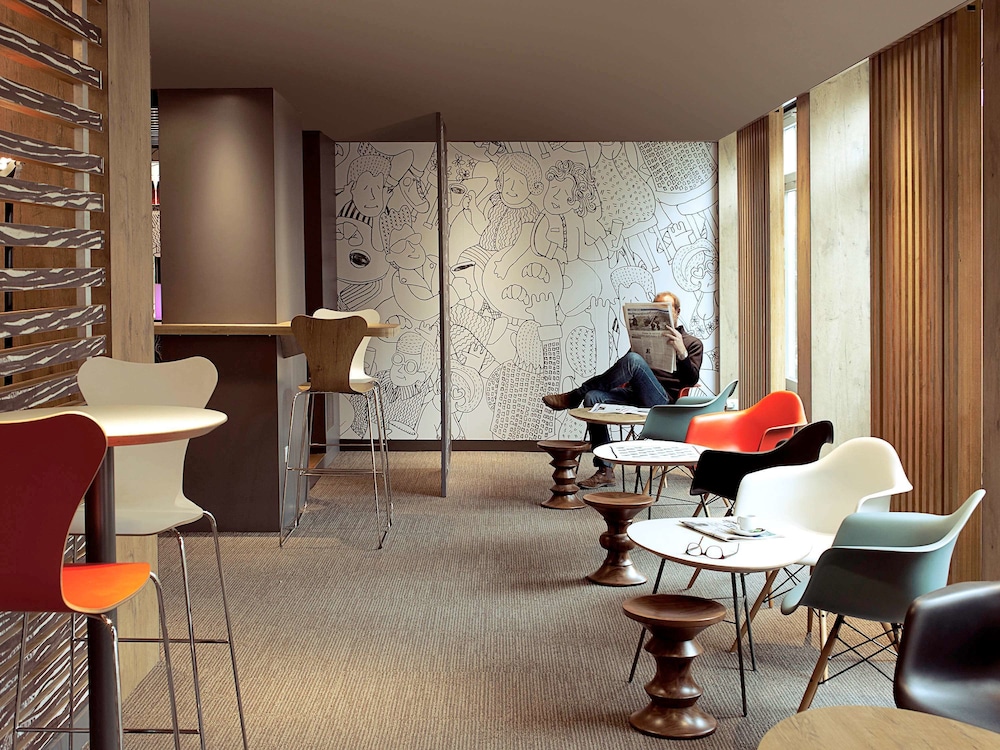 Ibis Paris Porte dOrleans 45/75