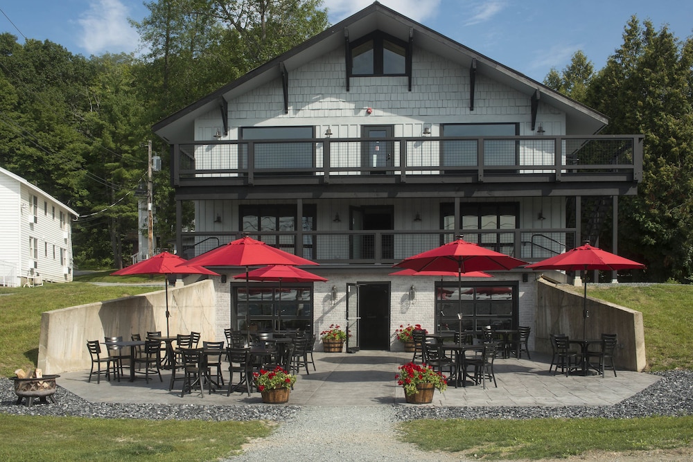 Lake Bomoseen Lodge 1/50