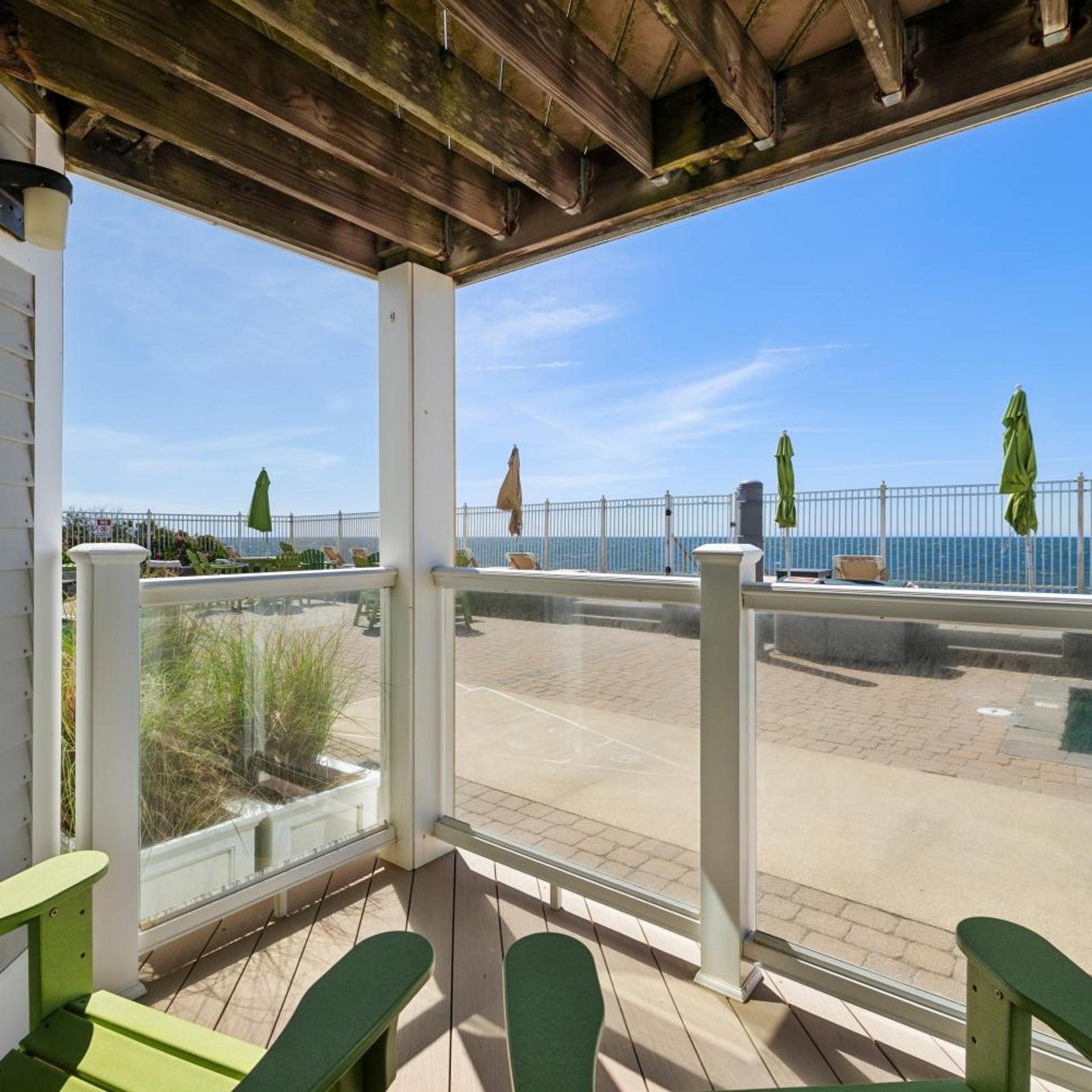 The Corsair & Cross Rip Oceanfront Hotel 21/50