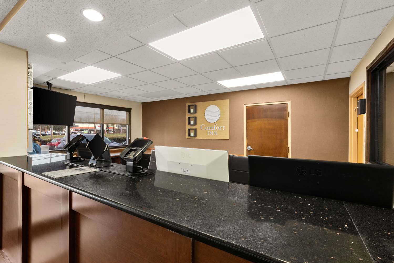 Comfort Inn Bordentown Near NJ Turnpike 9/40