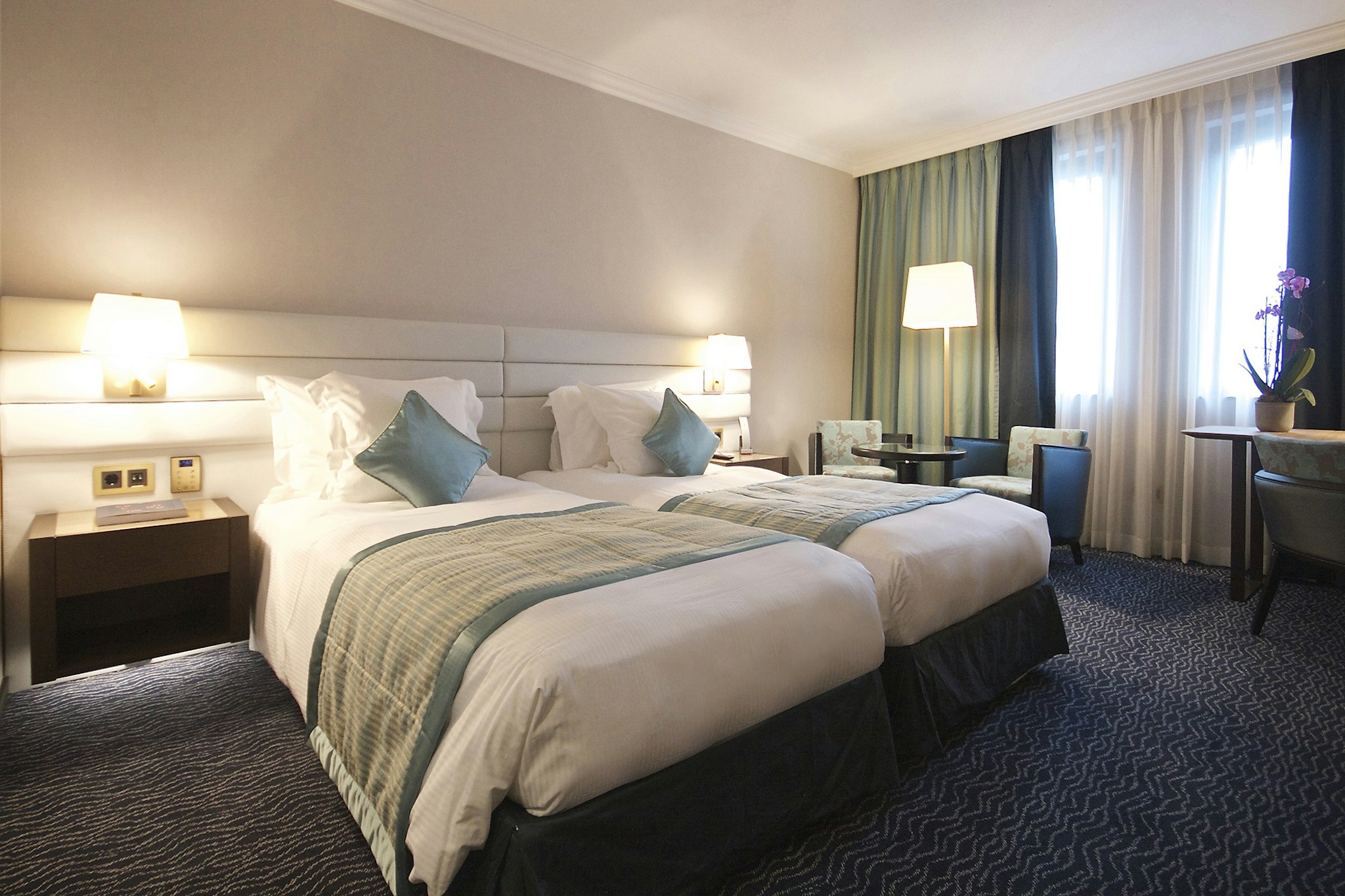 Le Royal Hotels & Resorts 19/82