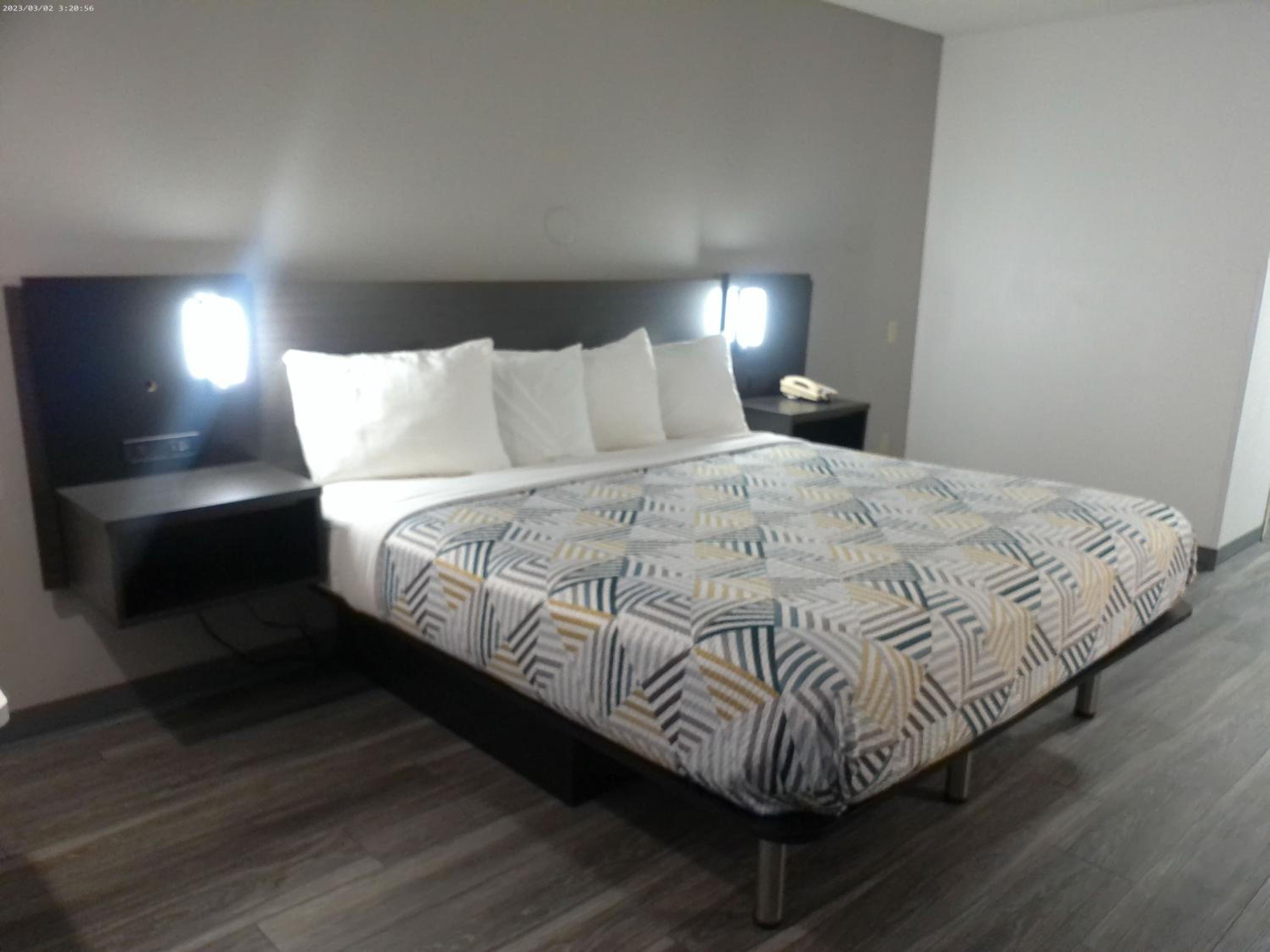 غرفة بسرير كينج، Motel6 Winslow, AZ 9/10