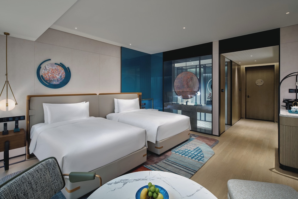 Premium, 2 Double Beds, Ferris Wheel View, Terrace