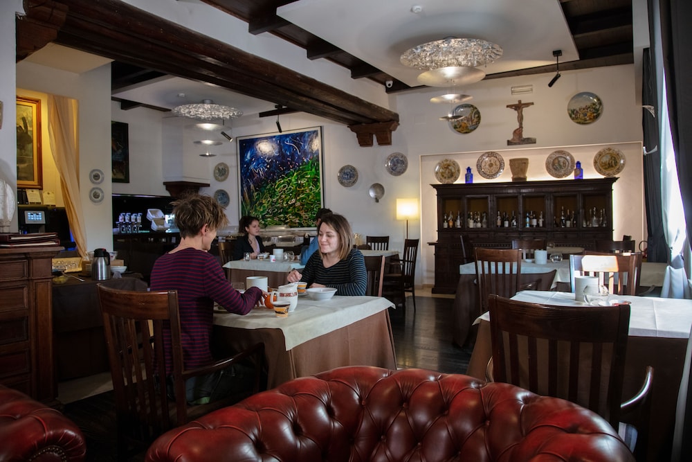 Ristorante La Bastiglia Hotel 34/50