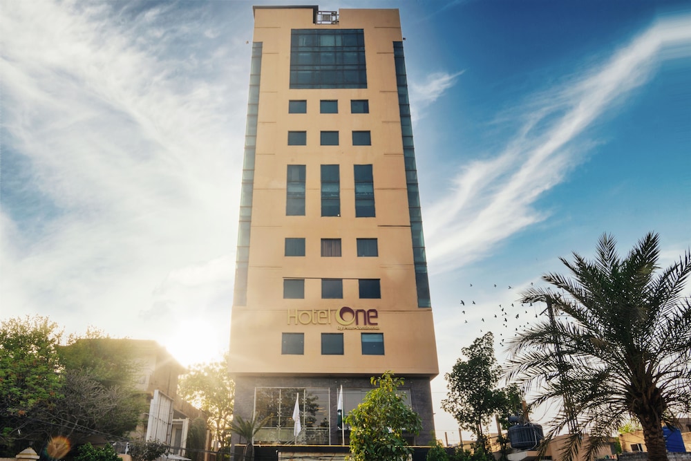 Hotel One Tower Gulberg in LAHORE