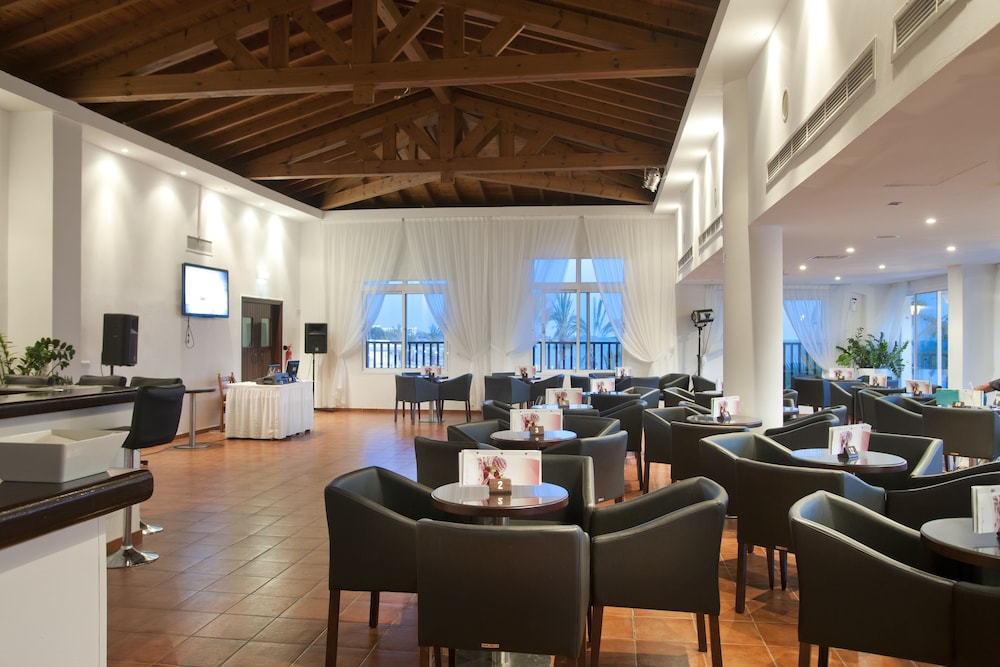 Akti Beach Hotel & Village Resort 27/68