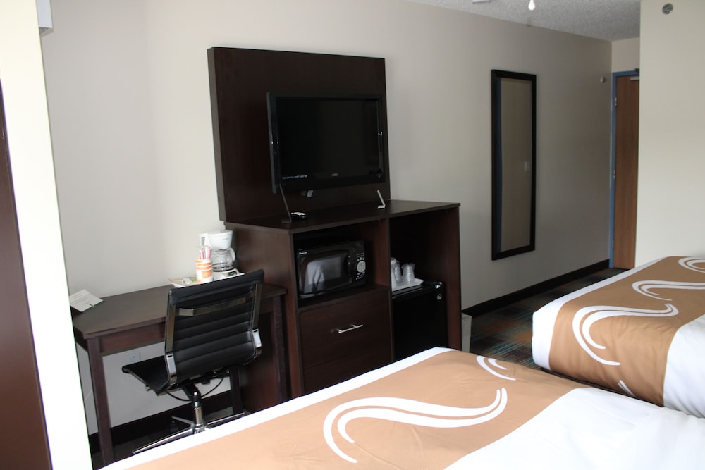 Quality Inn Mount Pleasant, MI 14/29