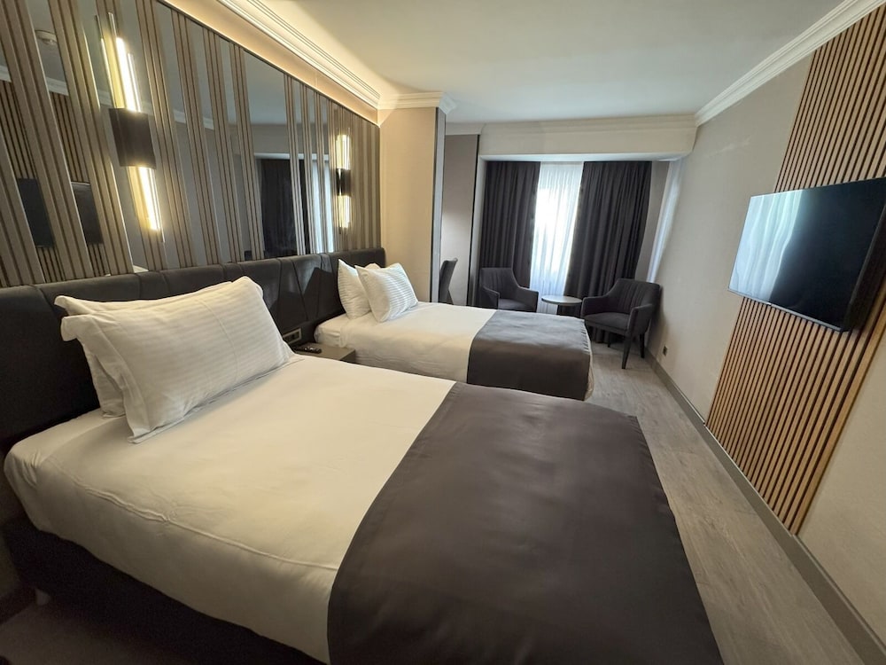 Aven Hotel 26/60