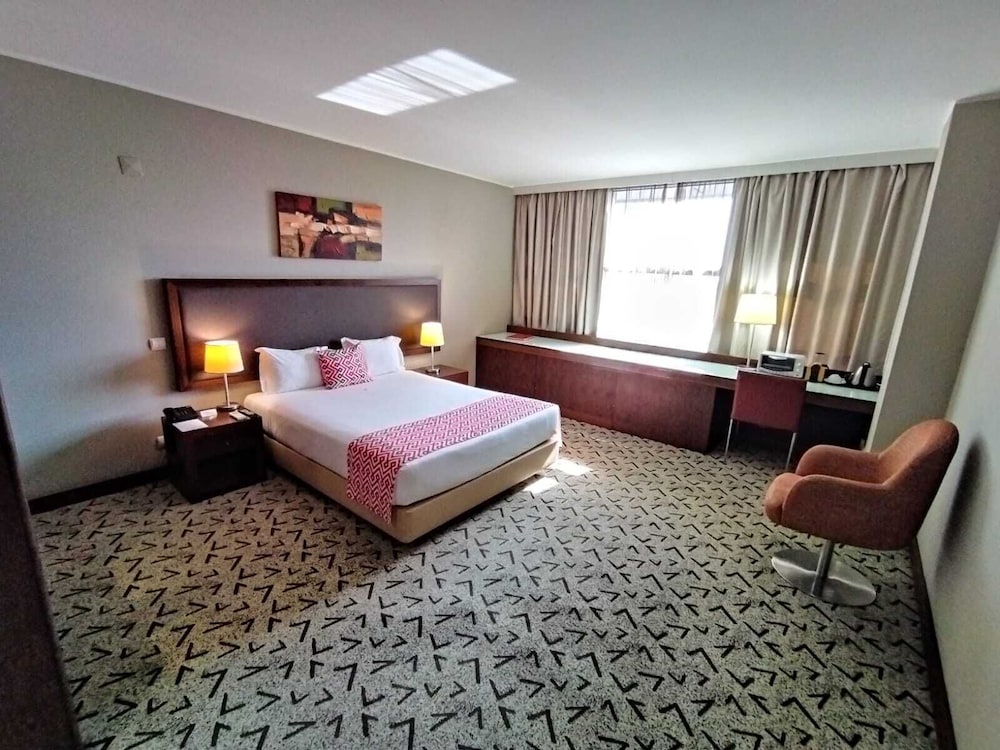 SKYNA HOTEL 12/45