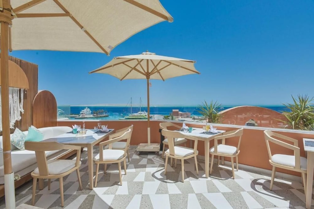 AJIRA Bay Hotel Hurghada Marina Hotel 48/63